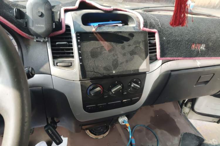 Used Golden Dragon Hiace 2019 2.2L Gasoline Version Long Wheelbase High-Roof V22 Audio And AC Panel