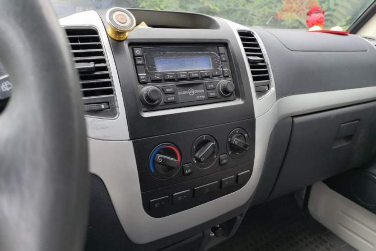Used Golden Dragon Hiace  Audio And AC Panel