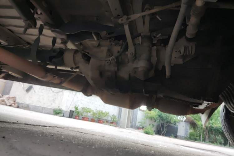 Used Golden Dragon Hiace 2019 2.2L Gasoline Version Long Wheelbase High-Roof V22 Chassis Front Right