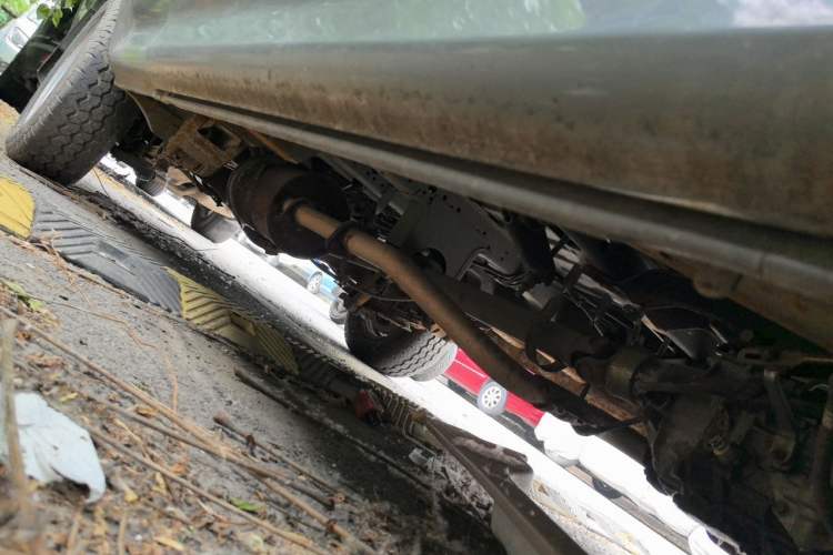 Used Golden Dragon Hiace  Chassis Front Right