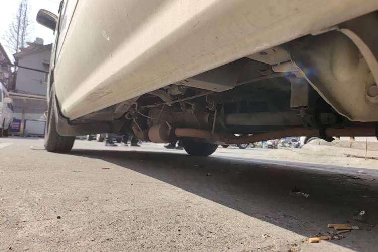 Used Golden Dragon Hiace 2019 2.0L Gasoline Long-Wheelbase High-Roof XC4G20 Chassis Rear Left