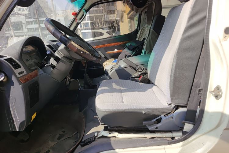 Used Golden Dragon Hiace 2019 2.0L Gasoline Long-Wheelbase High-Roof XC4G20 Left Front Seat