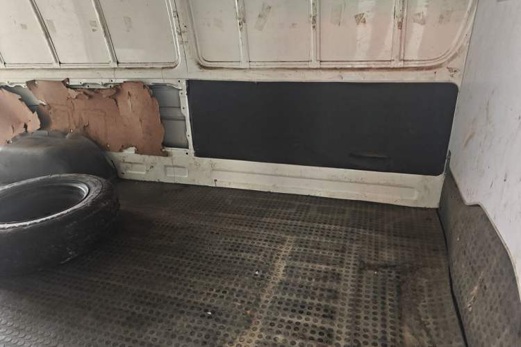 Used Golden Dragon Hiace 2019 2.2L Gasoline Van Version Long-Wheelbase High-Roof GL850 V22 Left Rear Seat