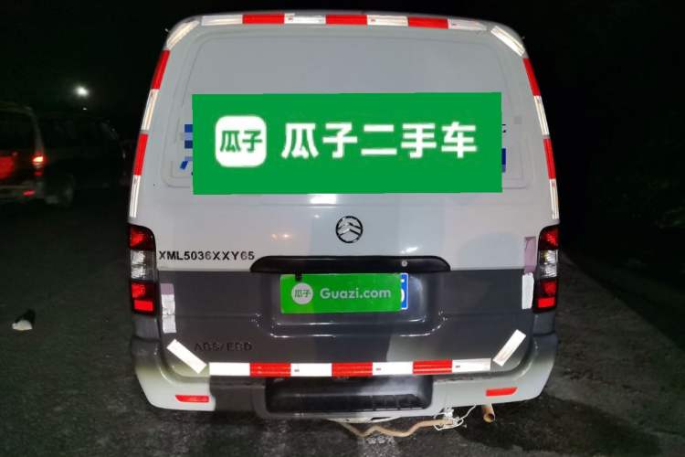 Used Golden Dragon Hiace 2019 2.0L Gasoline Cargo Version Longyun GL850 Short Wheelbase Low-Roof XC4G20 Rear