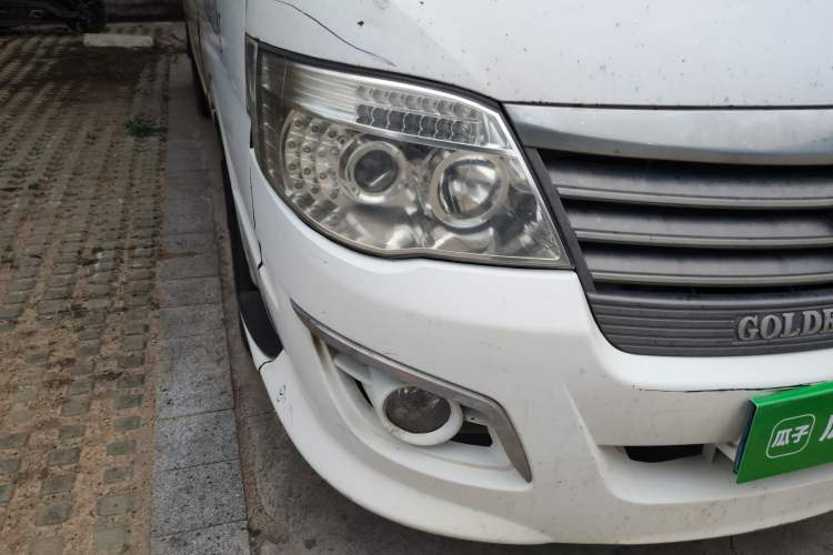 Used Golden Dragon Hiace 2019 2.0L Gasoline Cargo Version Long-Wheelbase High-Roof GL850 V20 Right Front Headlight