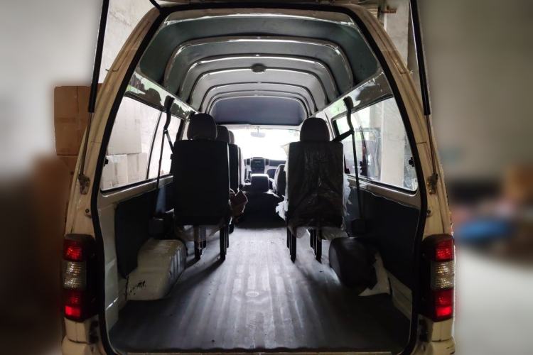 Used Golden Dragon Hiace 2019 2.0L Gasoline Long-Wheelbase High-Roof XC4G20 Trunk