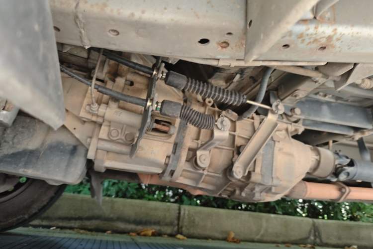 Used Golden Dragon Hiace  Chassis Front Left