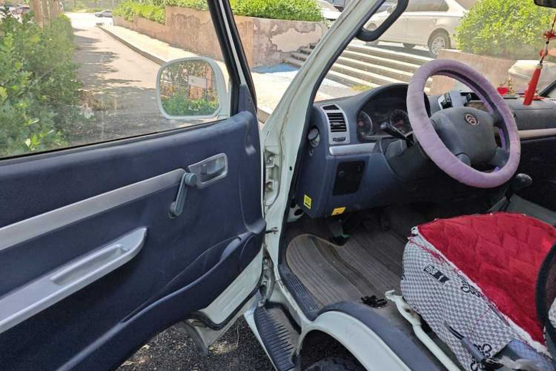 Used Golden Dragon Hiace  Driver Seat