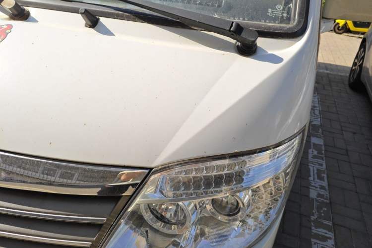 Used Golden Dragon Hiace  Engine Bay Left