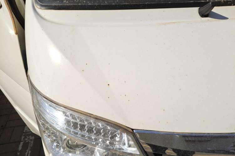 Used Golden Dragon Hiace  Engine Bay Right