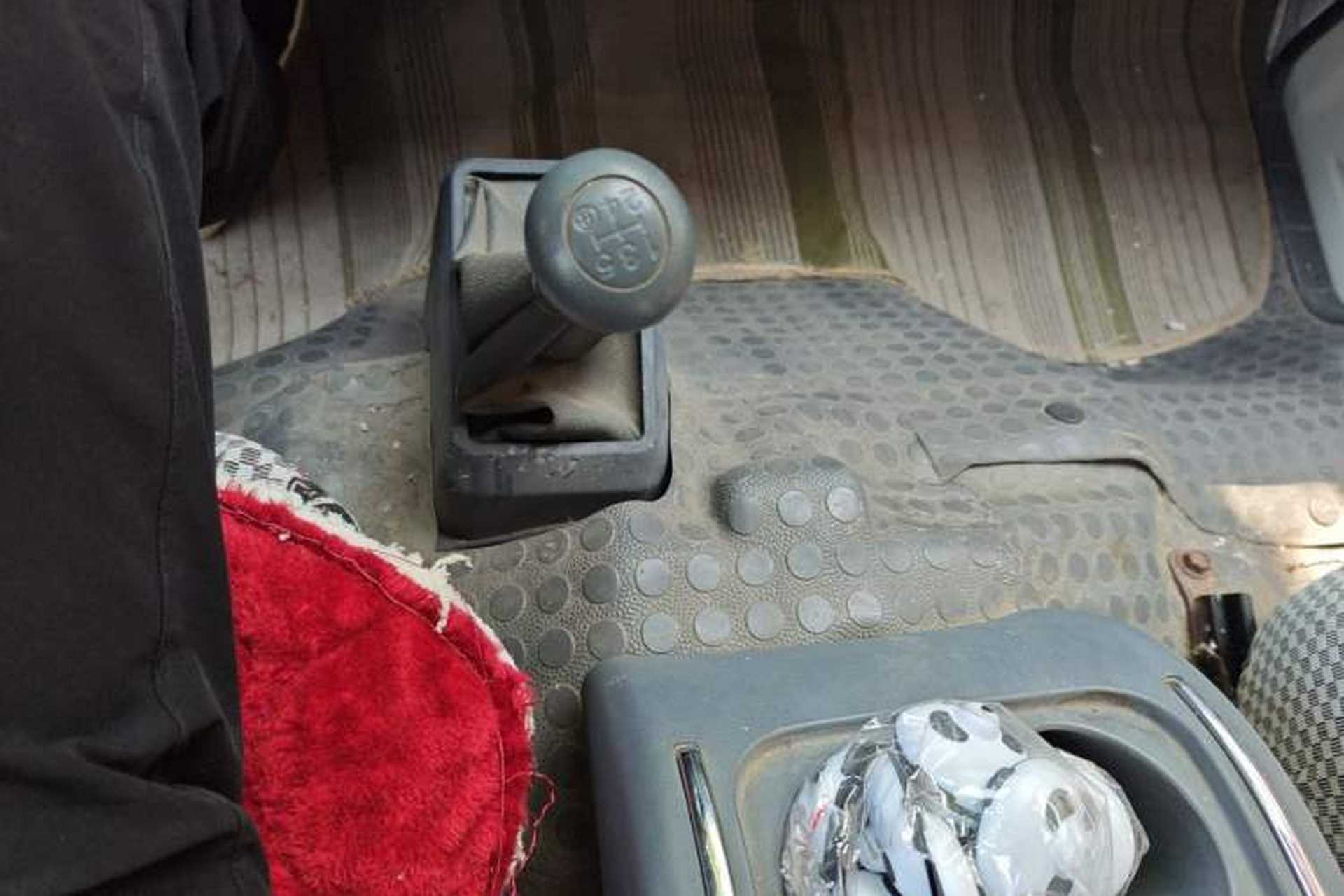 Used Golden Dragon Hiace  Gear Lever