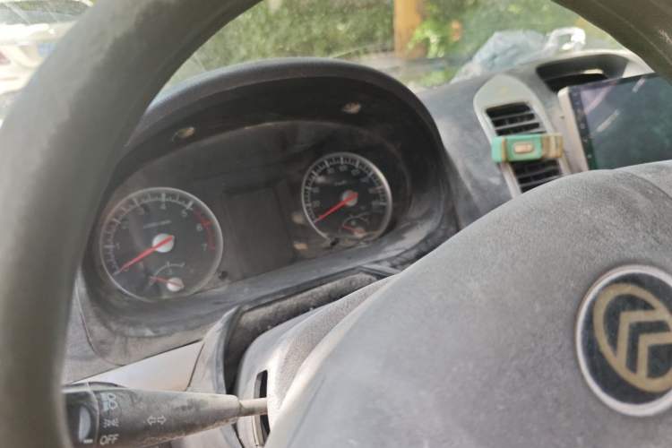 Used Golden Dragon Hiace  Instrument Cluster