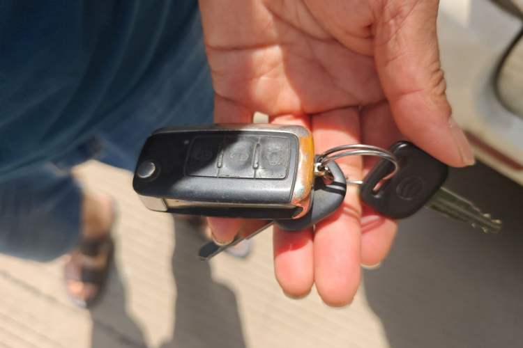 Used Golden Dragon Hiace  Vehicle Key