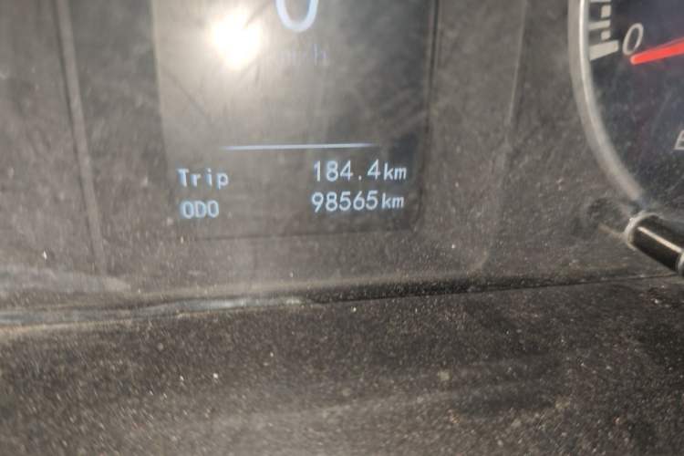 Used Golden Dragon Hiace 2021 1.8L Gasoline Version Long Wheelbase High-Roof Model LJ4A18Q6 Odometer Close Up