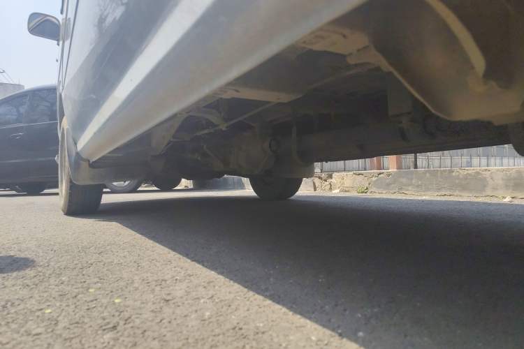 Used Golden Dragon Hiace  Chassis Rear Left