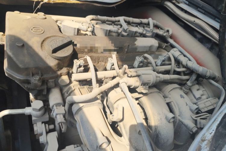 Used Golden Dragon Hiace  Engine Bay