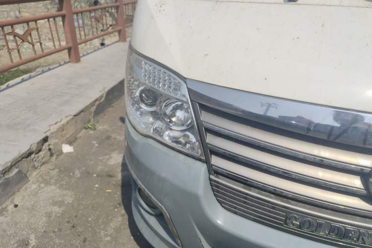 Used Golden Dragon Hiace  Right Front Headlight