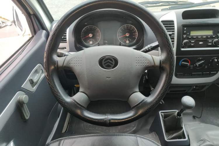 Used Golden Dragon Hiace 2021 1.8L Gasoline Version Logistics Vehicle Long-Wheelbase High-Roof Model GL850 LJ4A18Q6 Steering Wheel