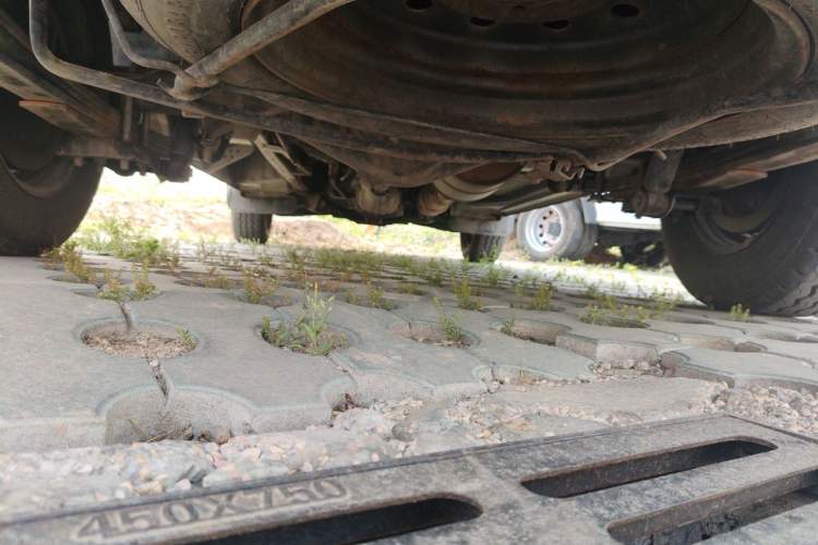 Used Golden Dragon Hiace  Chassis Rear