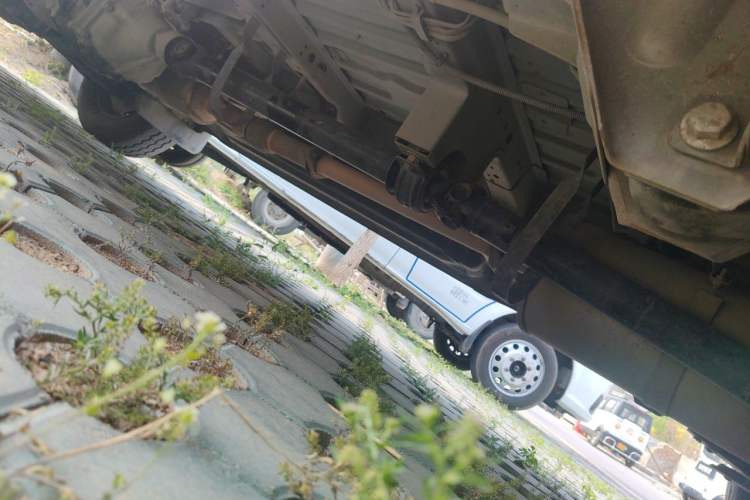 Used Golden Dragon Hiace  Chassis Rear Left
