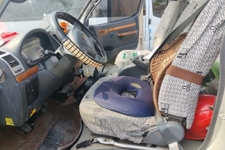 Used Golden Dragon Hiace  Left Front Seat