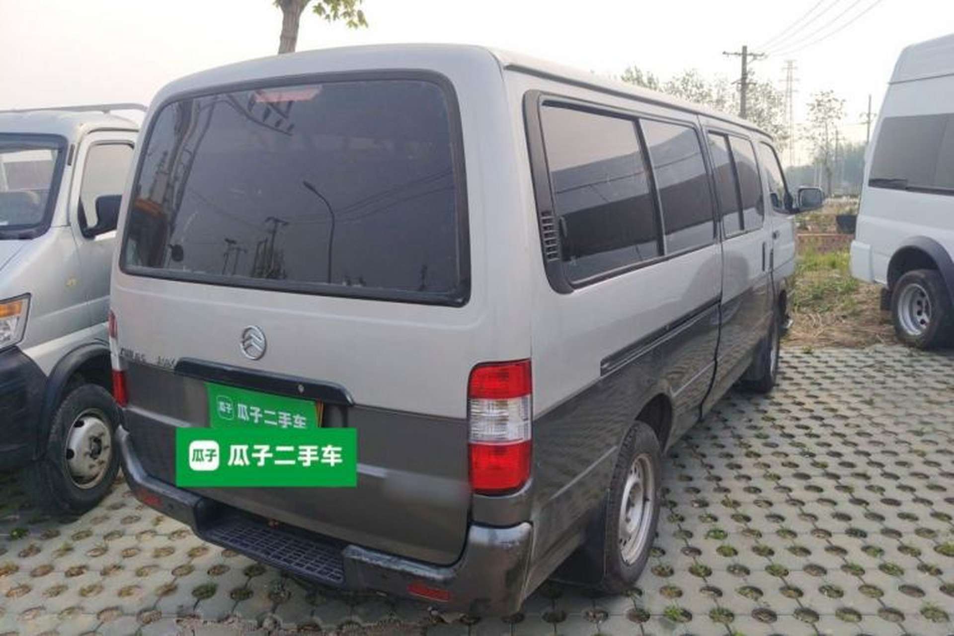 Used Golden Dragon Hiace  Rear Right 45 Deg