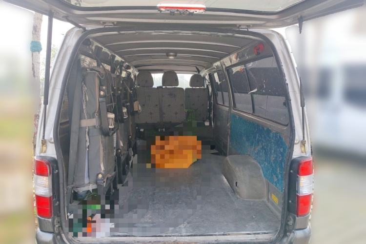 Used Golden Dragon Hiace  Trunk
