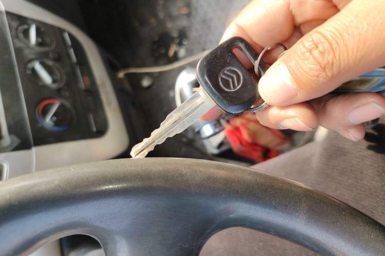 Used Golden Dragon Hiace New Energy 2017 XML5036XXYEVW0 Pure Electric Van Vehicle Key