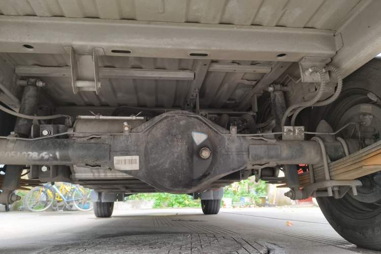Used Golden Dragon Hiace New Energy 2021 Longyun GLE550 4421 mm long with a 41.86 kWh battery Chassis Rear