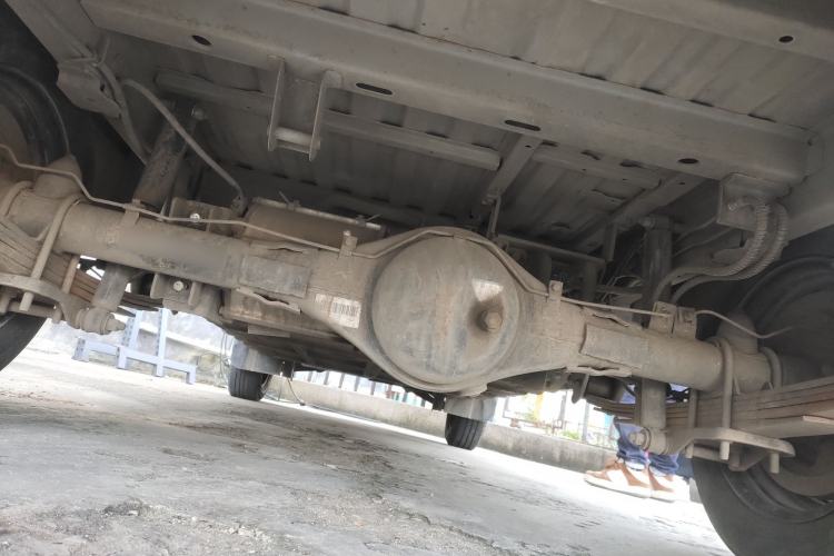 Used Golden Dragon Hiace New Energy 2021 Longyun GLE550 4421 mm long with a 41.86 kWh battery Chassis Rear