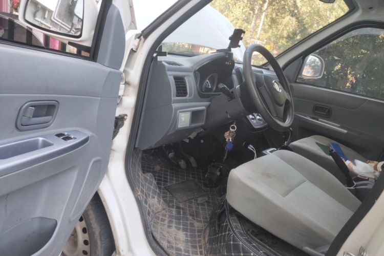 Used Golden Dragon Hiace New Energy 2021 Longyun GLE550 4421 mm long with a 41.86 kWh battery Driver Seat