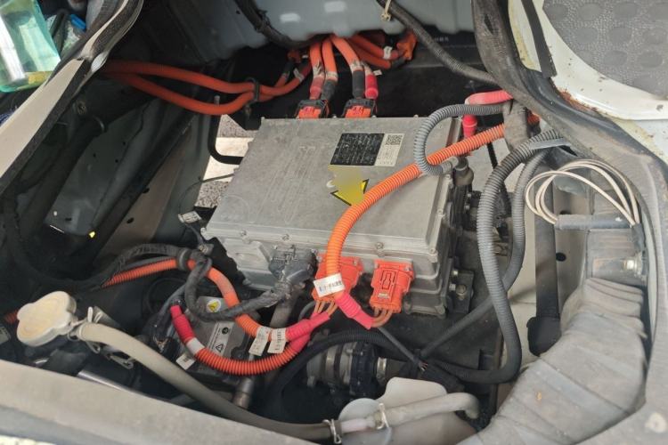 Used Golden Dragon Hiace New Energy 2021 Longyun GLE850 Mid-Roof 50.23 kWh Engine Bay