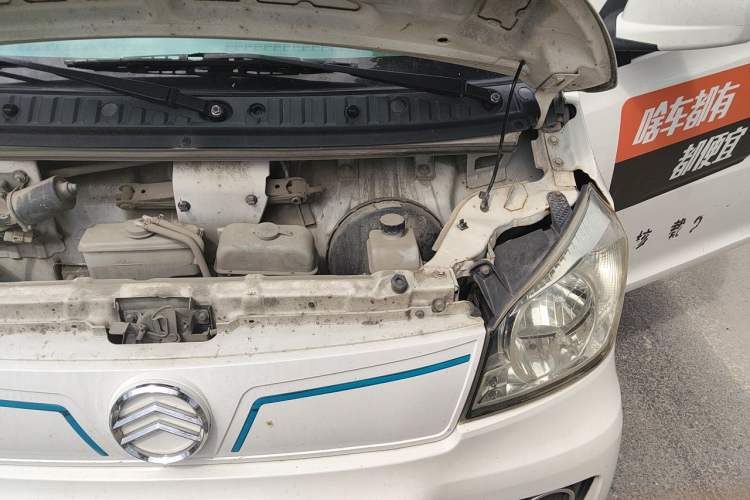 Used Golden Dragon Hiace New Energy 2021 Longyun GLE550 4421 mm long with a 41.86 kWh battery Engine Bay Left