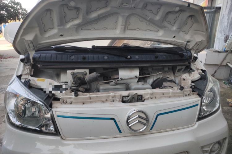Used Golden Dragon Hiace New Energy 2021 Longyun GLE550 4421 mm long with a 41.86 kWh battery Engine Bay