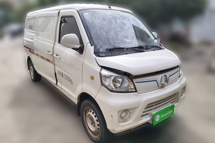 Used Golden Dragon Hiace New Energy 2021 Longyun GLE550 4421 mm long with a 41.86 kWh battery Front Right 45 Deg
