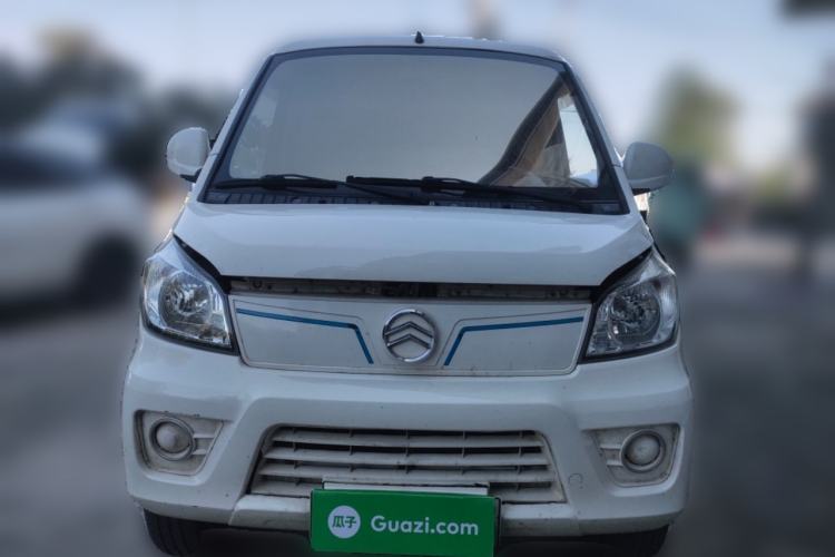 Used Golden Dragon Hiace New Energy 2021 Longyun GLE550 4421 mm long with a 41.86 kWh battery Front