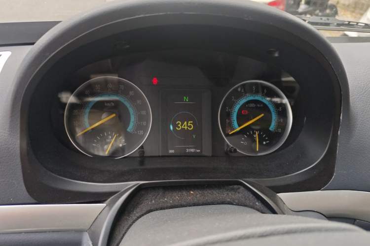 Used Golden Dragon Hiace New Energy 2021 Longyun GLE850 Mid-Roof 50.23 kWh Instrument Cluster
