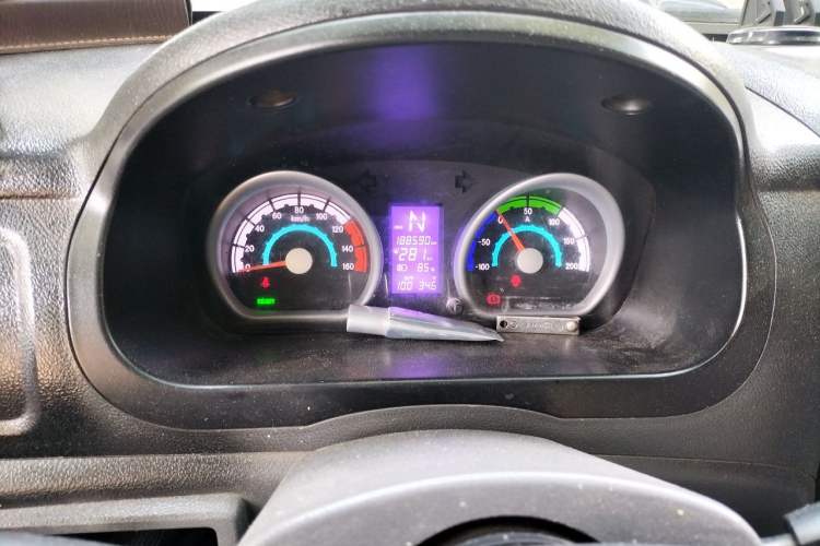 Used Golden Dragon Hiace New Energy 2021 Longyun GLE550 4421 mm long with a 41.86 kWh battery Instrument Cluster
