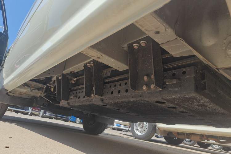 Used Golden Dragon Hiace New Energy 2023 Longyun GLE850 50.38 kWh Chassis Rear Left