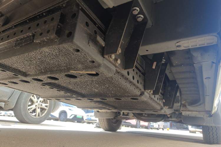 Used Golden Dragon Hiace New Energy 2023 Longyun GLE850 50.38 kWh Chassis Rear Right