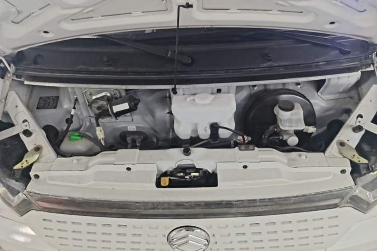 Used Golden Dragon Hiace New Energy 2023 Longyun GLE570 41.86 kWh Engine Bay