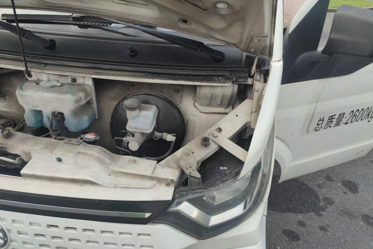 Used Golden Dragon Hiace New Energy 2023 Longyun GLE570 41.86 kWh Engine Bay Left