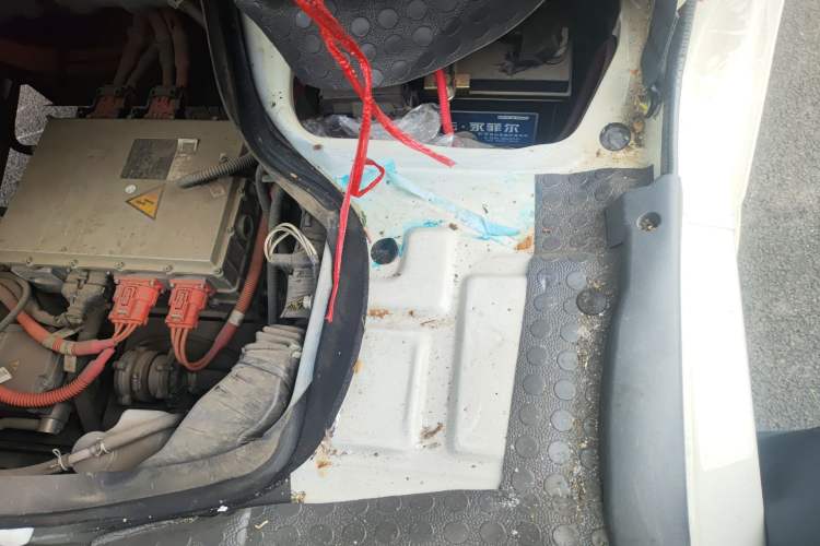 Used Golden Dragon Hiace New Energy 2023 Longyun GLE850 50.38 kWh Engine Bay Left