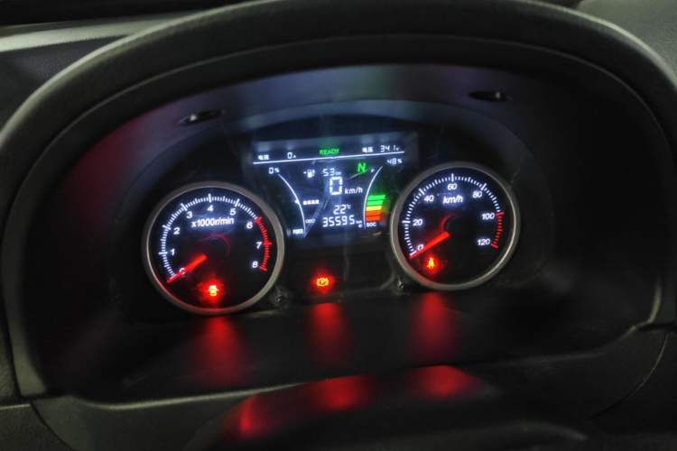 Used Golden Dragon Hiace New Energy 2023 Longyun GLE570 41.86 kWh Instrument Cluster