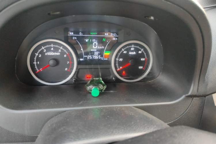 Used Golden Dragon Hiace New Energy 2023 Longyun GLE570 41.86 kWh Odometer Close Up