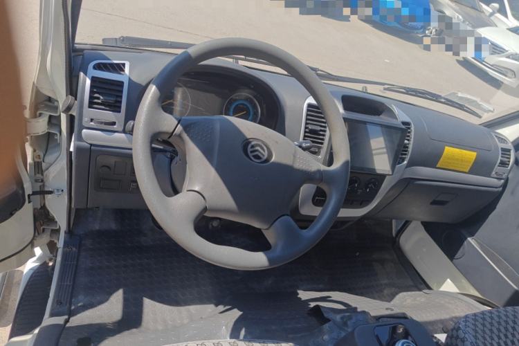 Used Golden Dragon Hiace New Energy 2023 Longyun GLE850 50.38 kWh Steering Wheel