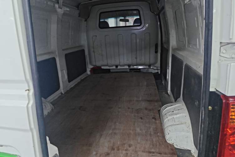 Used Golden Dragon Hiace New Energy 2023 Longyun GLE570 41.86 kWh Trunk