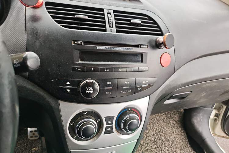 Used Great Wall C20R 2011 1.5L Manual Urban Version Audio And AC Panel