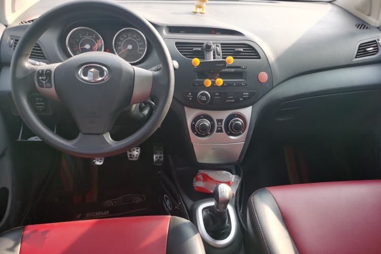 Used Great Wall C20R 2011 1.5L Manual Urban Version Center Console