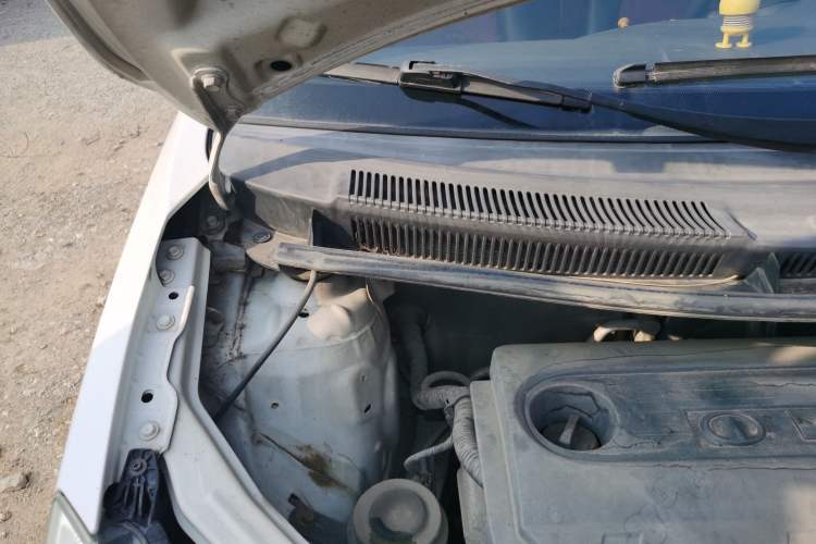 Used Great Wall C20R 2011 1.5L Manual Urban Version Engine Bay Right